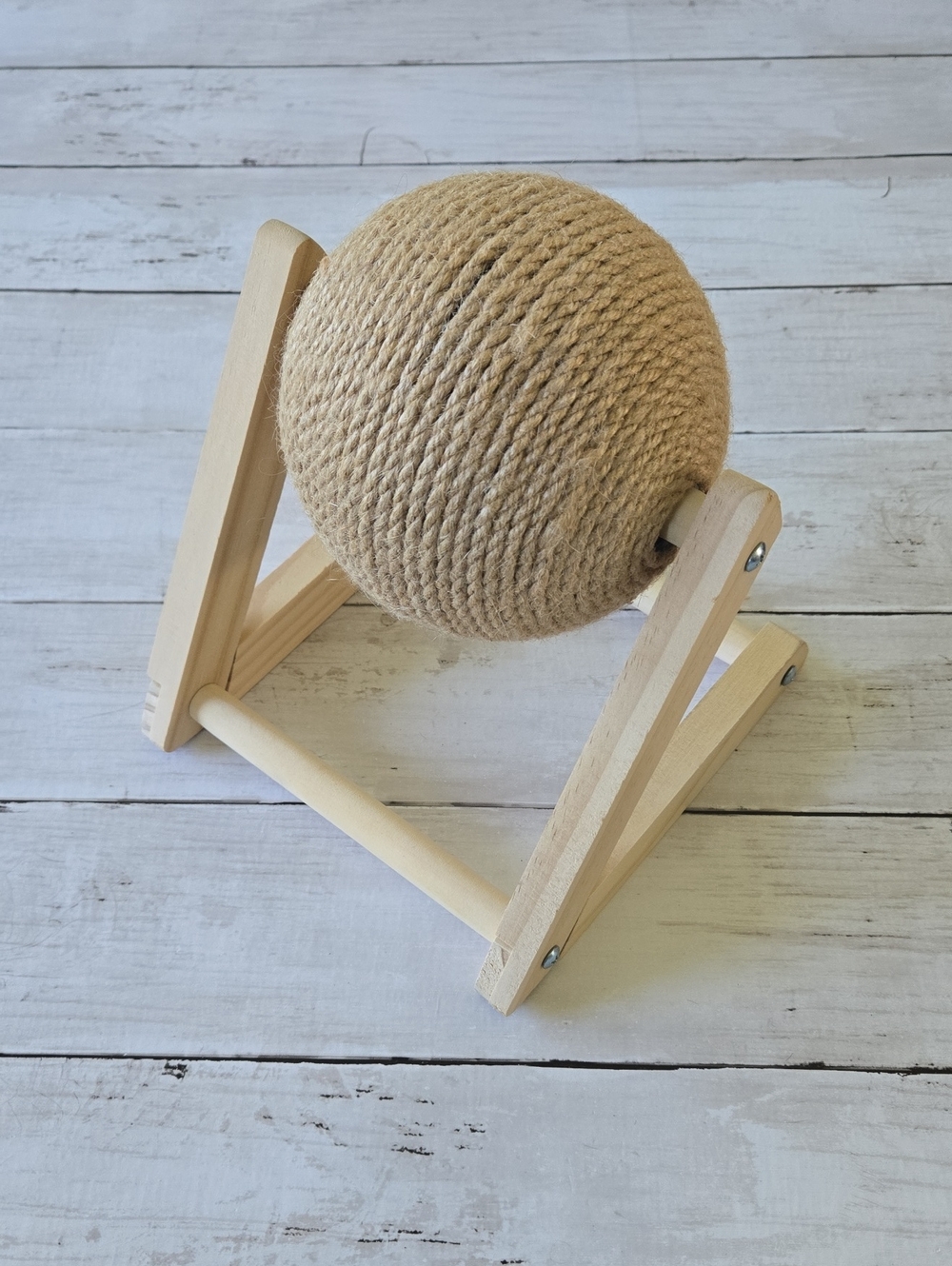 Wooden Cat Scratcher Ball